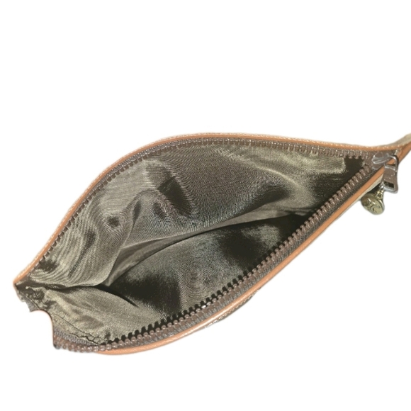 Vintage Burberry Nova Check Tan and Brown Women's Clutch Bag - Picture 4 of 8